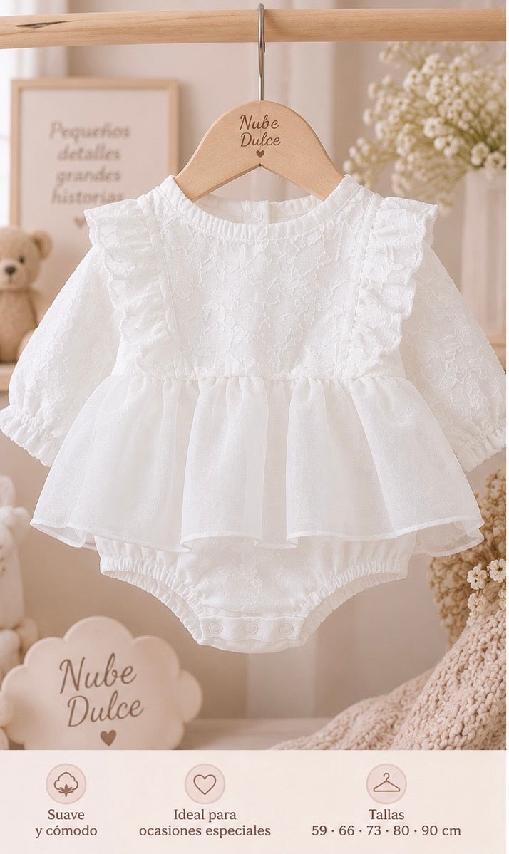 Pelele Vestido de Encaje Blanco con Volantes y Braguita | Nube Dulce