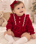Pelele de Terciopelo Rojo con Volantes y Detalles de Encaje